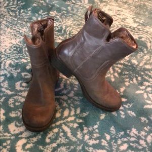 Abeo fur lined boots